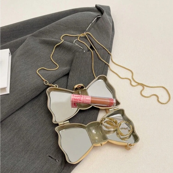 Bow Purse - Picture 6 of 7